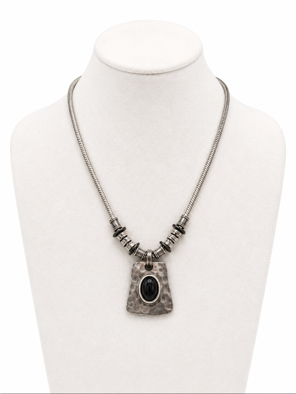 Chico’s Silver-Tone Hammered Pendant Necklace with Black Oval Stone